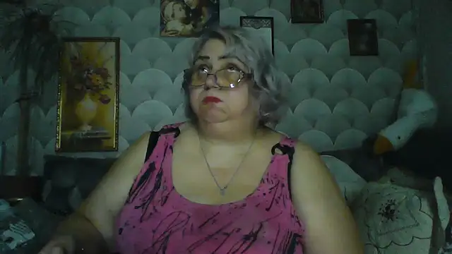 Snapshot of MarinaFarina53 chatting on July 19, 2026, 7:28 am MarinaFarina53 online show from July 19, 2026, 7:28 am