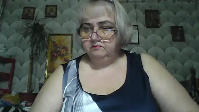 MarinaFarina53 online show from May 31, 2026, 6:30 am