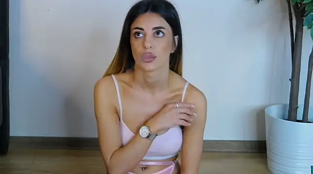 Snapshot of IvyLustt chatting on June 13, 2026, 7:06 am IvyLustt online show from June 13, 2026, 7:06 am