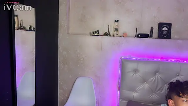 Snapshot of ESTEFAN_HILLS chatting on May 23, 2026, 8:24 am ESTEFAN HILLS online show from May 23, 2026, 8:24 am