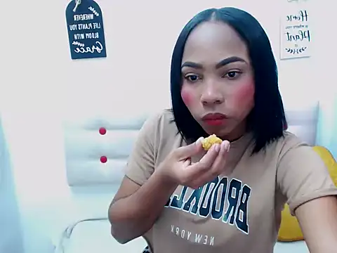 Snapshot of whitneynaugthyxxxx chatting on May 23, 2026, 1:43 pm whitneynaugthyxxxx online show from May 23, 2026, 1:43 pm