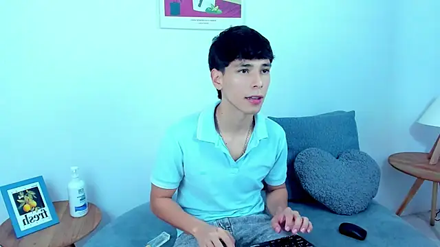 Snapshot of jacob_colliins chatting on May 28, 2026, 2:52 am jacob colliins online show from May 28, 2026, 2:52 am