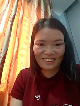 Snapshot of -Trici- chatting on May 20, 2026, 7:16 am -Trici- online show from May 20, 2026, 7:16 am