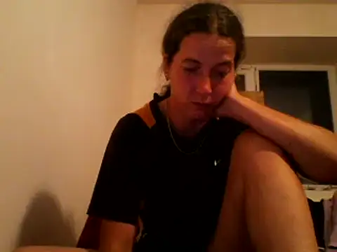 Snapshot of DanicaFey chatting on June 18, 2026, 6:57 pm DanicaFey online show from June 18, 2026, 6:57 pm