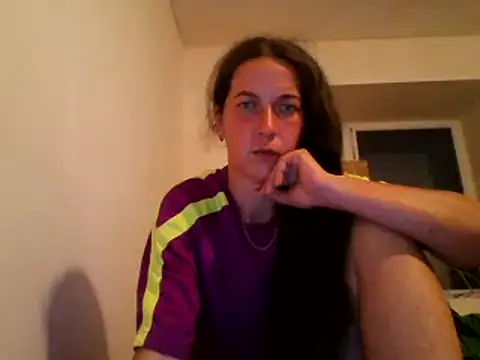 Snapshot of DanicaFey chatting on May 25, 2026, 6:28 pm DanicaFey online show from May 25, 2026, 6:28 pm