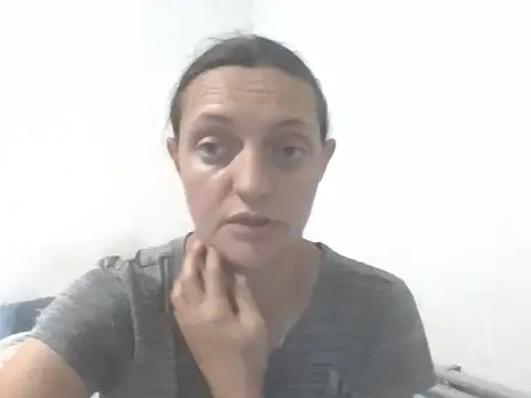 Snapshot of Kimmy_Webb chatting on June 2, 2026, 6:19 pm Kimmy Webb online show from June 2, 2026, 6:19 pm