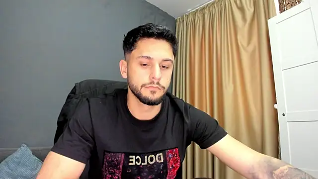 TroyWadee online show from June 4, 2026, 4:28 am