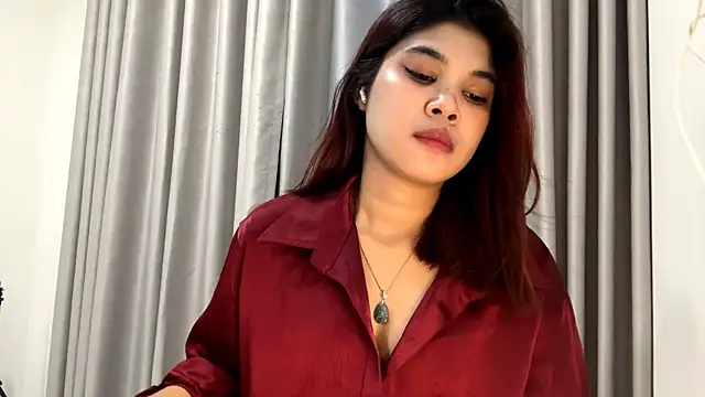 BellaVonarx online show from May 11, 2026, 1:56 pm