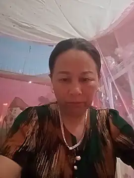 Snapshot of girl_cute69 chatting on May 18, 2026, 6:07 am girl cute69 online show from May 18, 2026, 6:07 am