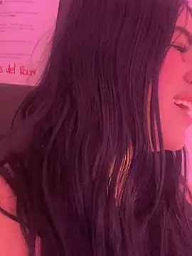 zoe martinez online show from June 3, 2026, 6:12 pm