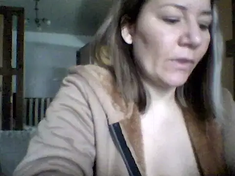 AllisonLove2 online show from June 4, 2026, 4:00 pm