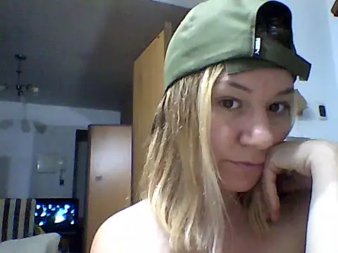 AllisonLove2 online show from June 1, 2026, 1:39 am