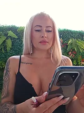 MILFBARBY online show from July 7, 2026, 6:05 am