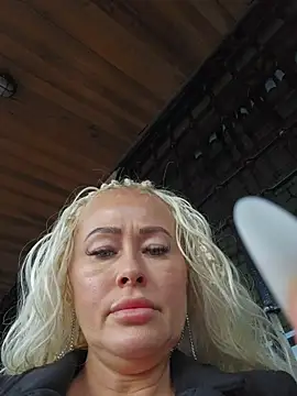 MILFBARBY online show from October 1, 2025, 7:02 am