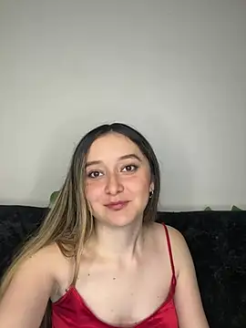 Sarisloves online show from August 4, 2026, 11:53 pm