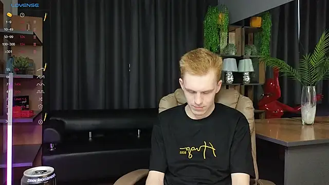 Tommy CrashXXX online show from May 9, 2026, 12:08 pm