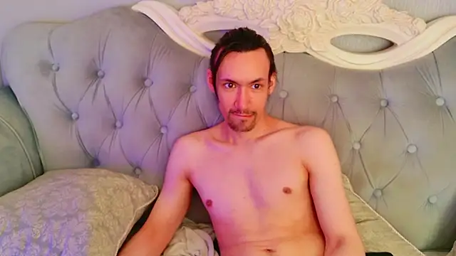 CalvinChapman online show from May 19, 2026, 1:56 am