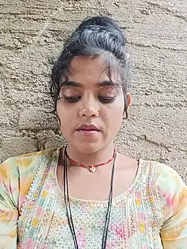 Mahi Love0143 online show from August 3, 2026, 3:36 am
