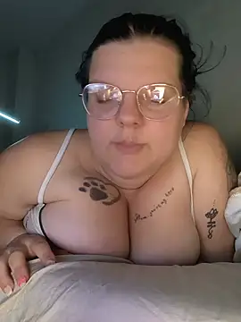 BadMommyyyyy online show from May 20, 2026, 11:29 am
