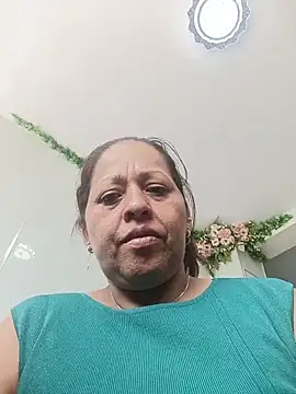 Snapshot of katialatimaecha chatting on June 12, 2026, 3:10 pm katialatimaecha online show from June 12, 2026, 3:10 pm