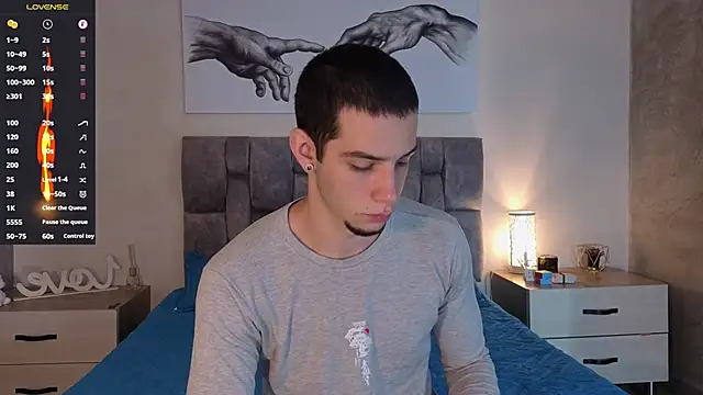 isaacblaze  online show from June 3, 2026, 3:51 am