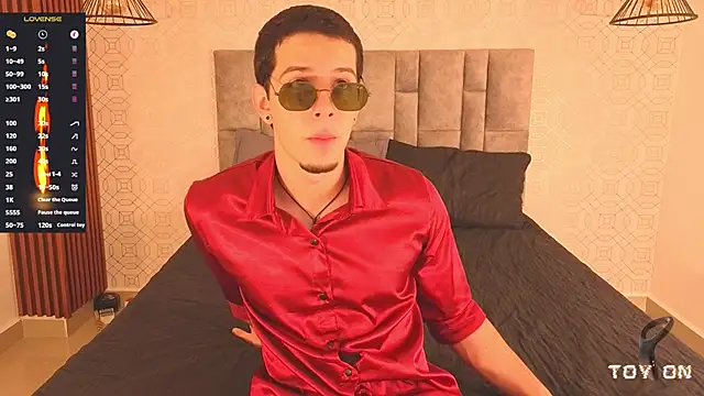 Snapshot of isaacblaze_ chatting on July 18, 2026, 3:37 am isaacblaze online show from July 18, 2026, 3:37 am