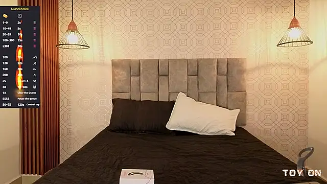 Snapshot of isaacblaze_ chatting on July 20, 2026, 3:36 am isaacblaze online show from July 20, 2026, 3:36 am