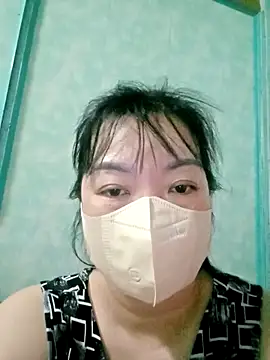 Trang5662 online show from May 10, 2026, 4:31 pm