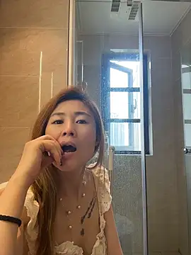 okgirl 23 online show from June 18, 2026, 1:48 am
