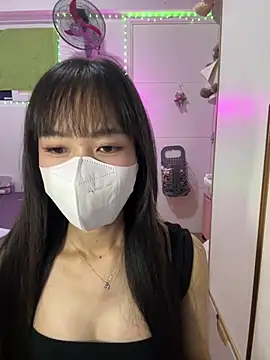 Lov3lily online show from June 13, 2026, 2:59 pm