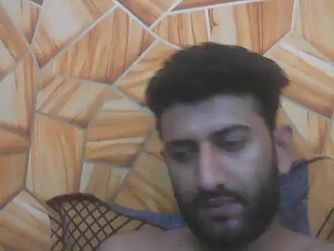 yoursunny001 online show from May 14, 2026, 8:39 pm