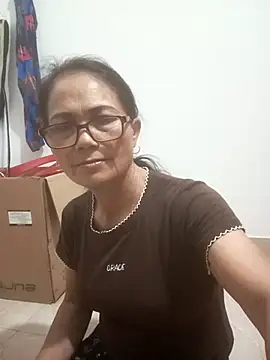 Vieekee online show from July 28, 2026, 9:58 pm