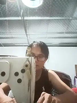 Vieekee online show from July 14, 2026, 1:28 pm