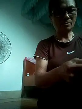 Vieekee online show from July 20, 2026, 10:39 am