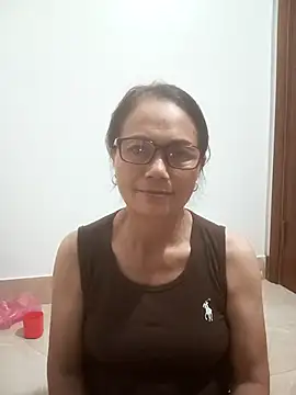 Vieekee online show from August 6, 2026, 1:28 pm