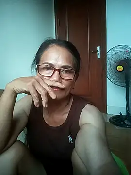 Vieekee online show from July 30, 2026, 10:25 am