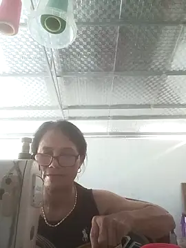 Vieekee online show from July 15, 2026, 1:34 am