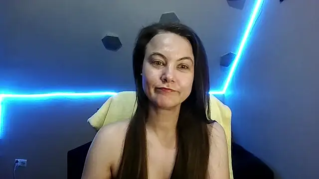 mat11da  online show from May 20, 2026, 7:44 pm
