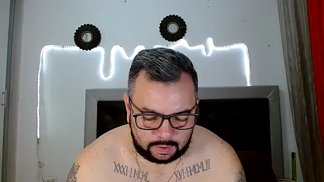 perverseveteranmanxxx online show from September 19, 2025, 4:55 pm