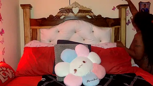 creamyamber online show from May 3, 2026, 10:02 pm