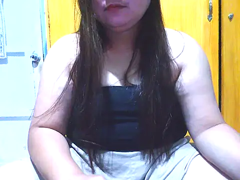xsweetlover69x online show from June 4, 2026, 9:19 pm