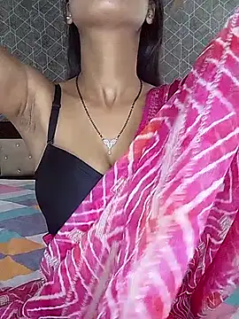 Snapshot of sexy_manvi25 chatting on July 3, 2026, 6:31 am sexy manvi25 online show from July 3, 2026, 6:31 am