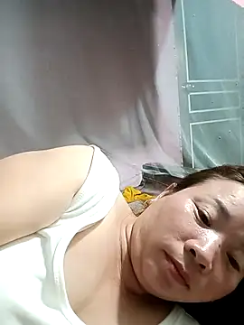 Cumhots111 online show from June 16, 2026, 4:07 pm