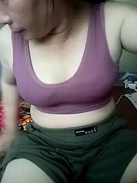 Cumhots111 online show from June 24, 2026, 4:22 am