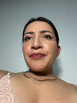 Charlottee01- online show from July 14, 2026, 6:25 pm
