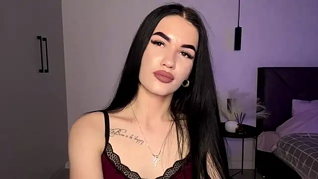 KarieEgge online show from June 3, 2026, 3:06 pm