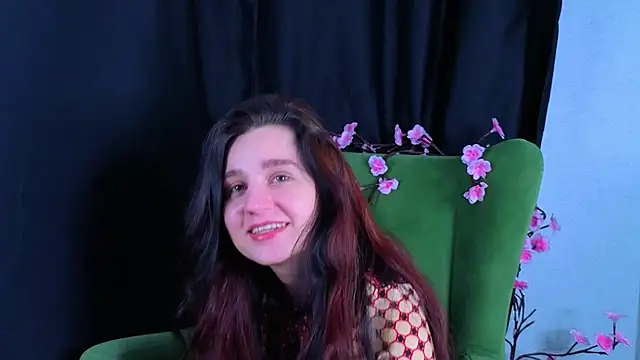 ReynaEdge online show from June 3, 2026, 2:33 pm