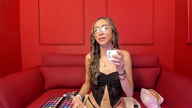 HannaCarttier  online show from May 28, 2026, 12:22 pm