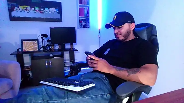 Thiago 420 online show from May 15, 2026, 11:14 pm