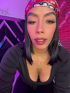 Snapshot of FiorellaBossh_ chatting on May 31, 2026, 7:36 pm FiorellaBossh online show from May 31, 2026, 7:36 pm